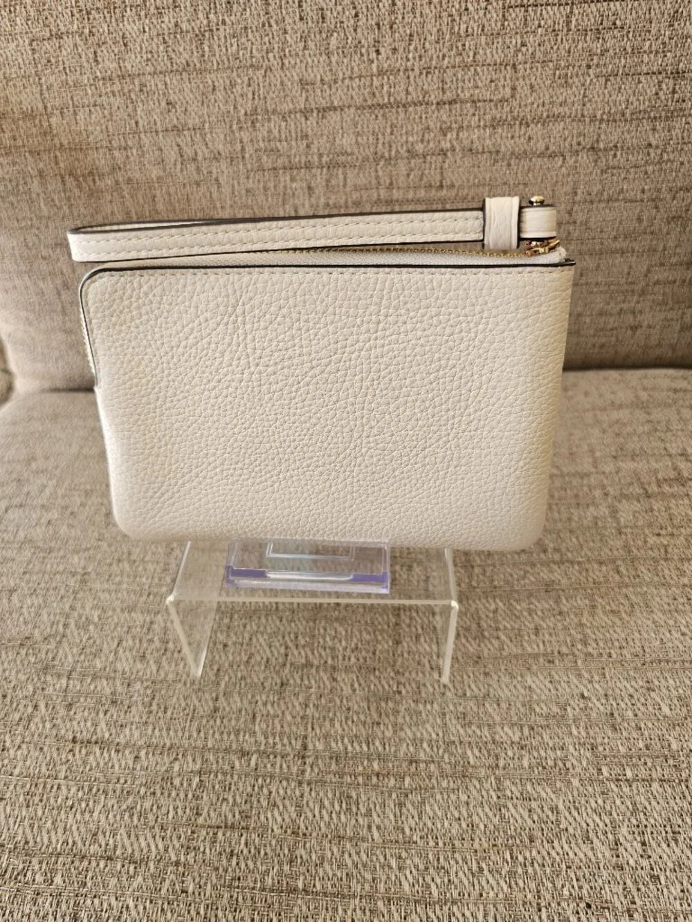 Coach nwt chalk